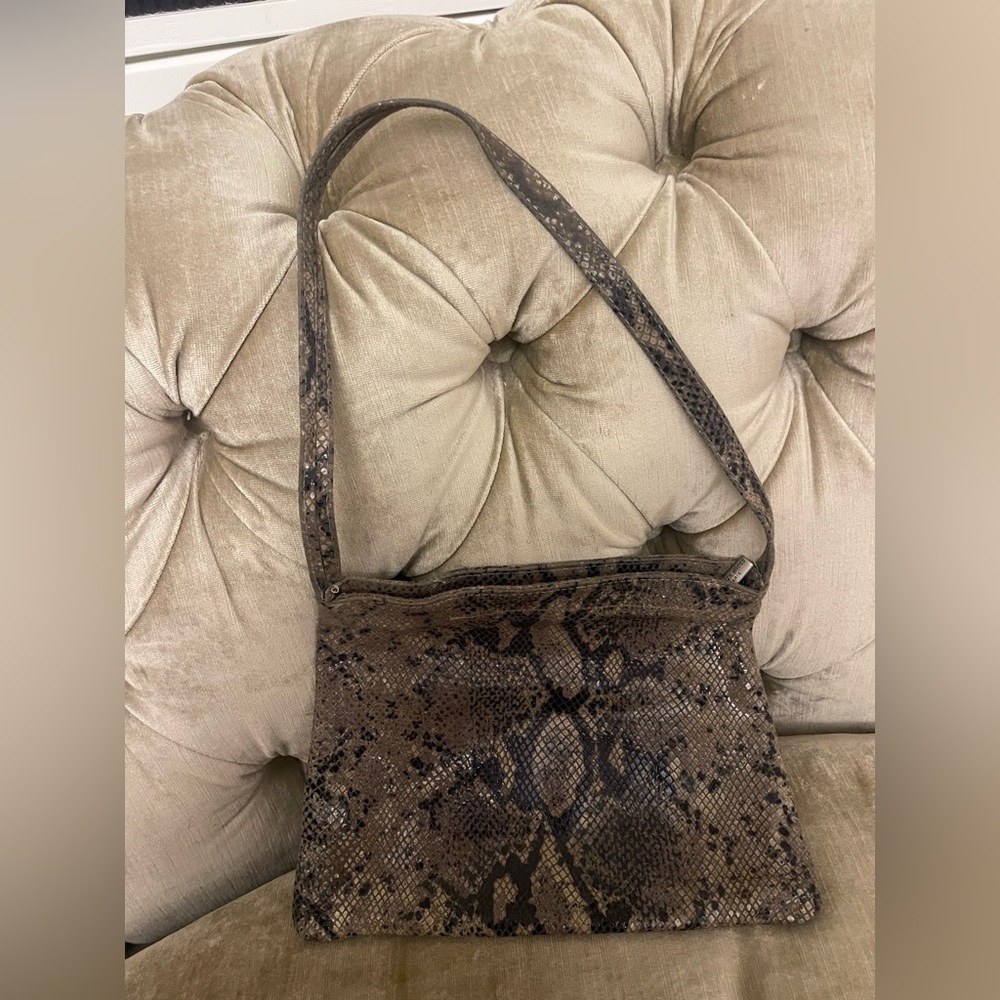 Aridza Bross Paris snake leather bag- preowned.